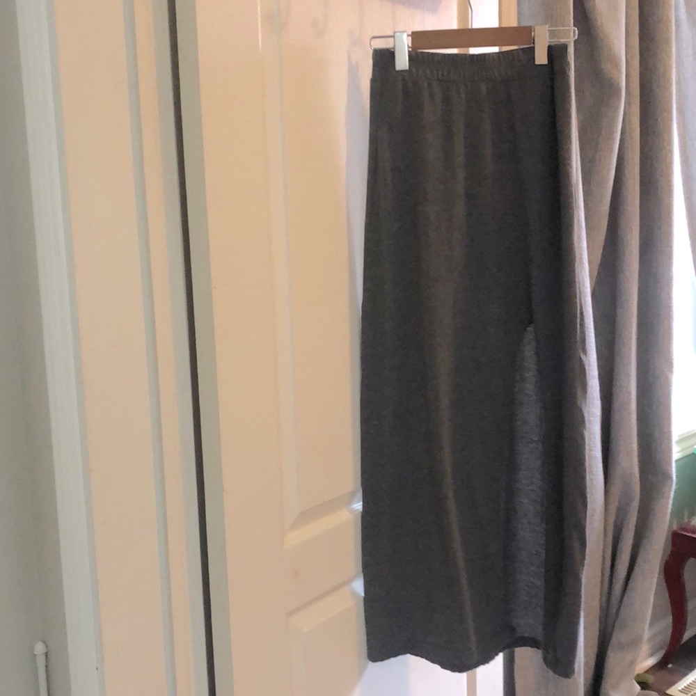 Grey maxi skirt with slit
